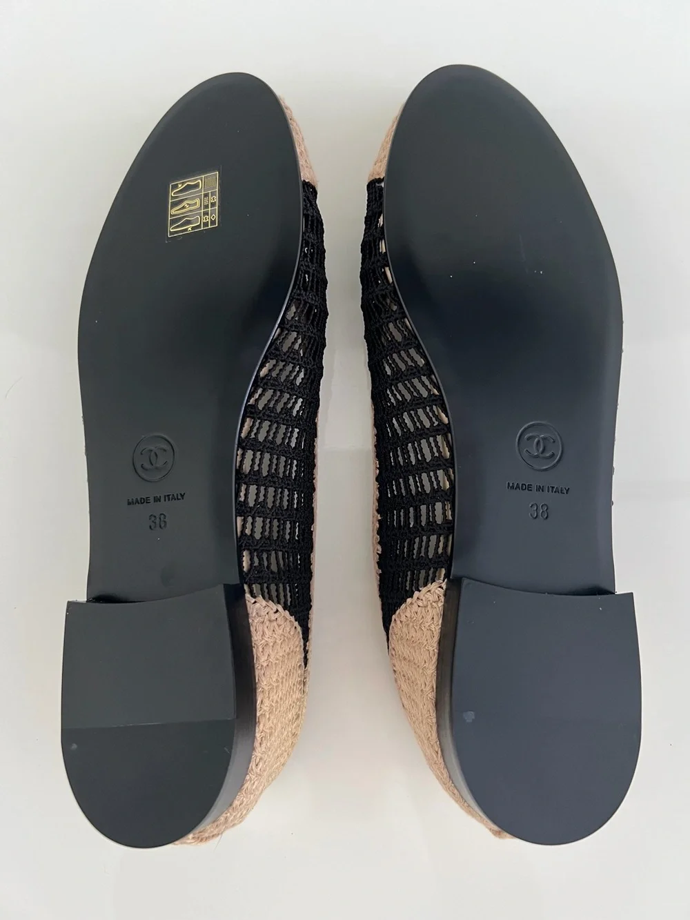 CHANEL 25P CC BLACK AND BEIGE RAFFIA BALLET SHOES SIZE IT 38 / US 8 NEW IN BOX!